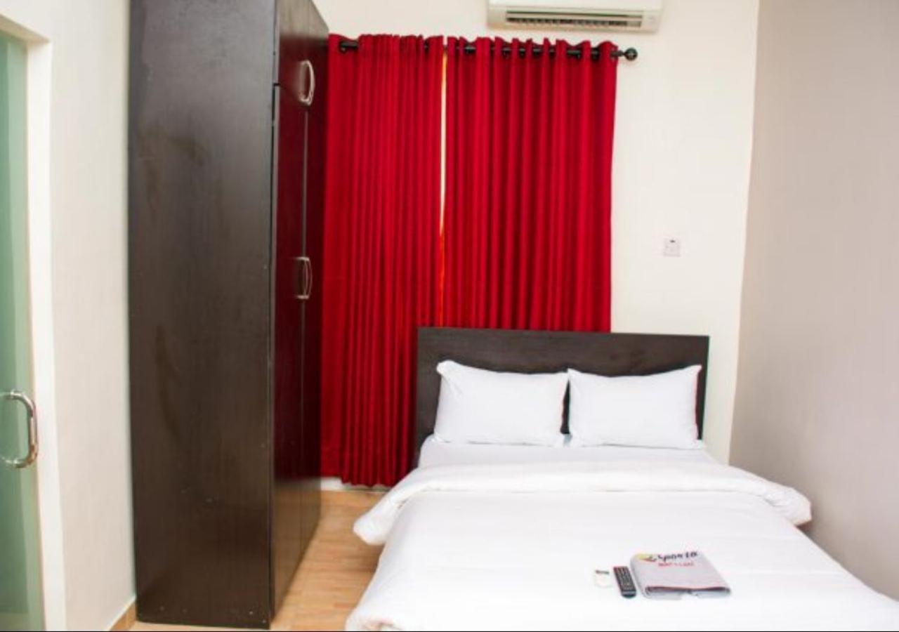 Esporta Suites Yaba Лагос Экстерьер фото